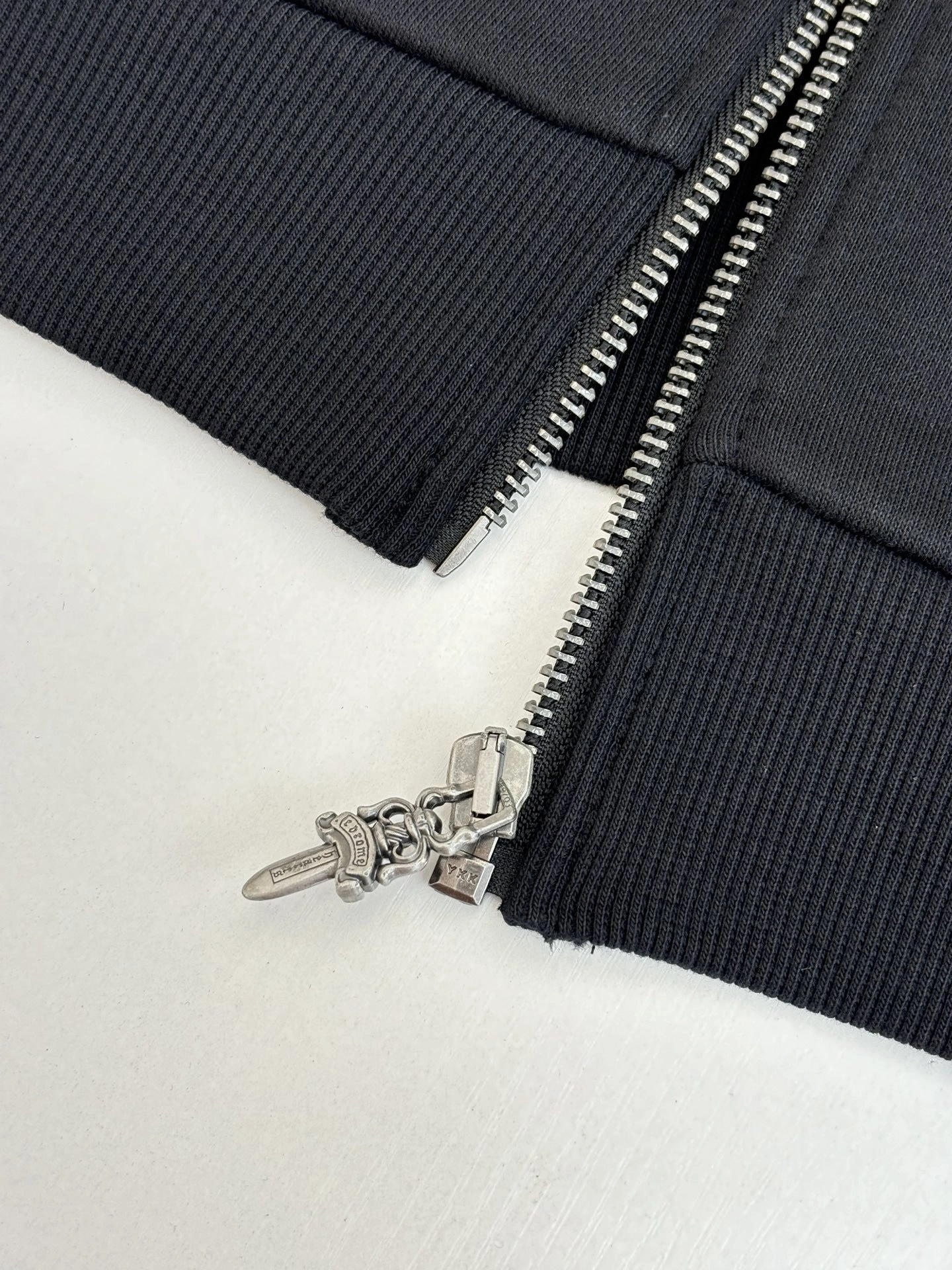wg.luxury- 3hro75 Deadly Doll oversize item:E-F363I1701